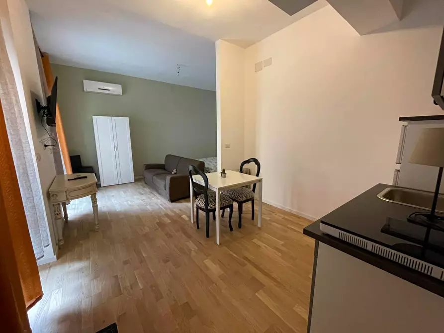 Immagine 1 di Appartamento in affitto  in Via Roma 114 a Caserta