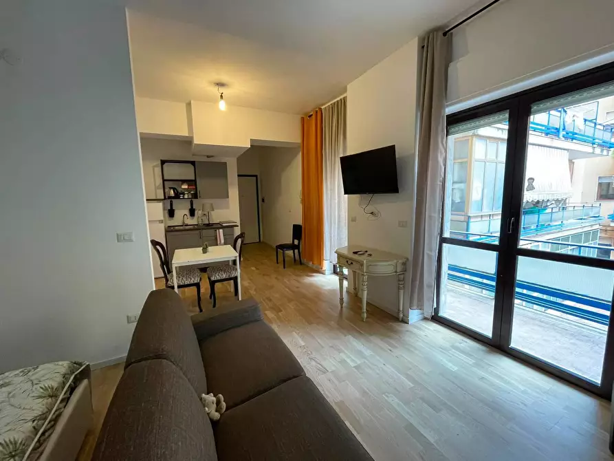 Immagine 10 di Appartamento in affitto  in Via Roma 114 a Caserta