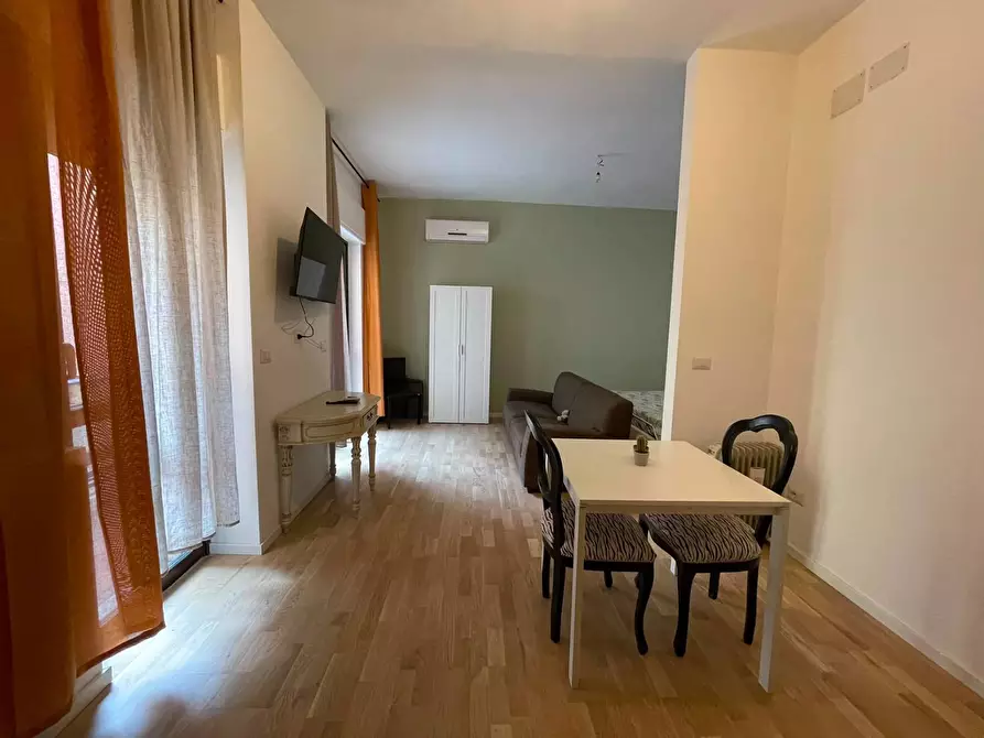 Immagine 12 di Appartamento in affitto  in Via Roma 114 a Caserta