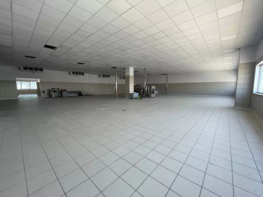 Immagine 6 di Ufficio in affitto  in Via Napoli 500 a Maddaloni