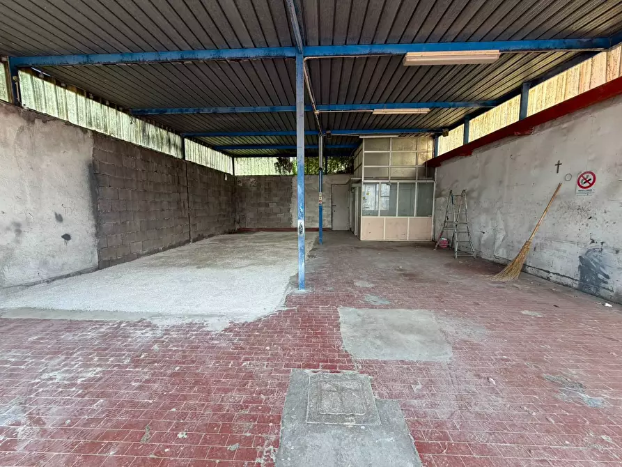 Immagine 7 di Negozio in affitto  in Via Ponteselice a Casagiove