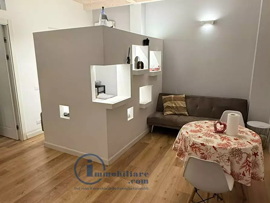 Immagine 3 di Appartamento in affitto  in vi Bessarione 16 a Milano