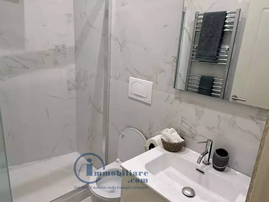 Immagine 19 di Appartamento in affitto  in vi Bessarione 16 a Milano