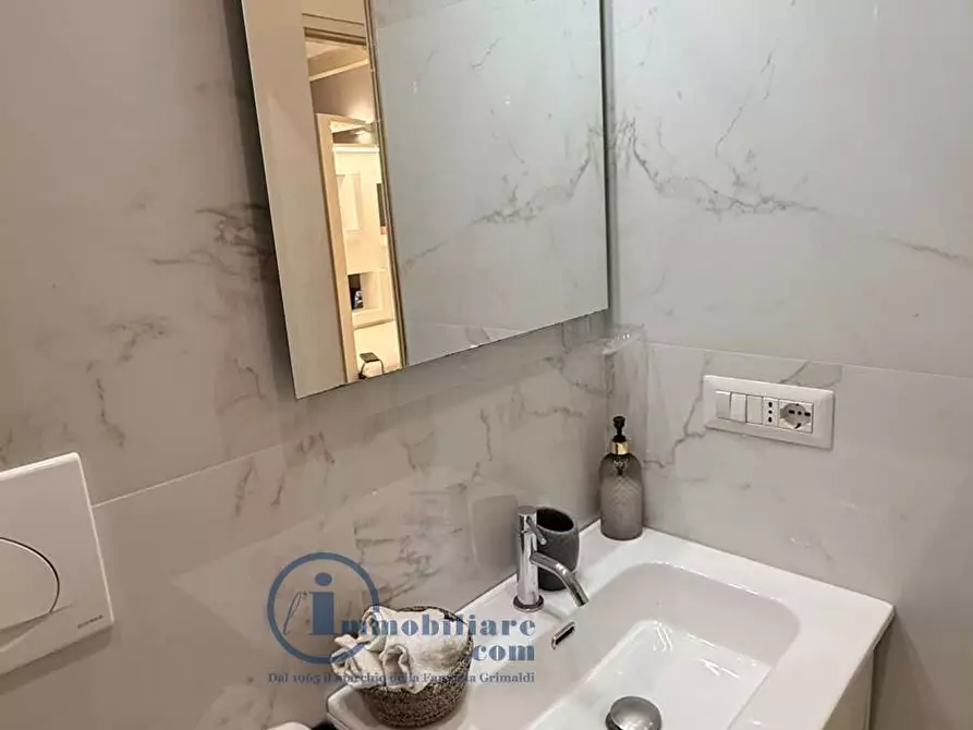Immagine 20 di Appartamento in affitto  in vi Bessarione 16 a Milano