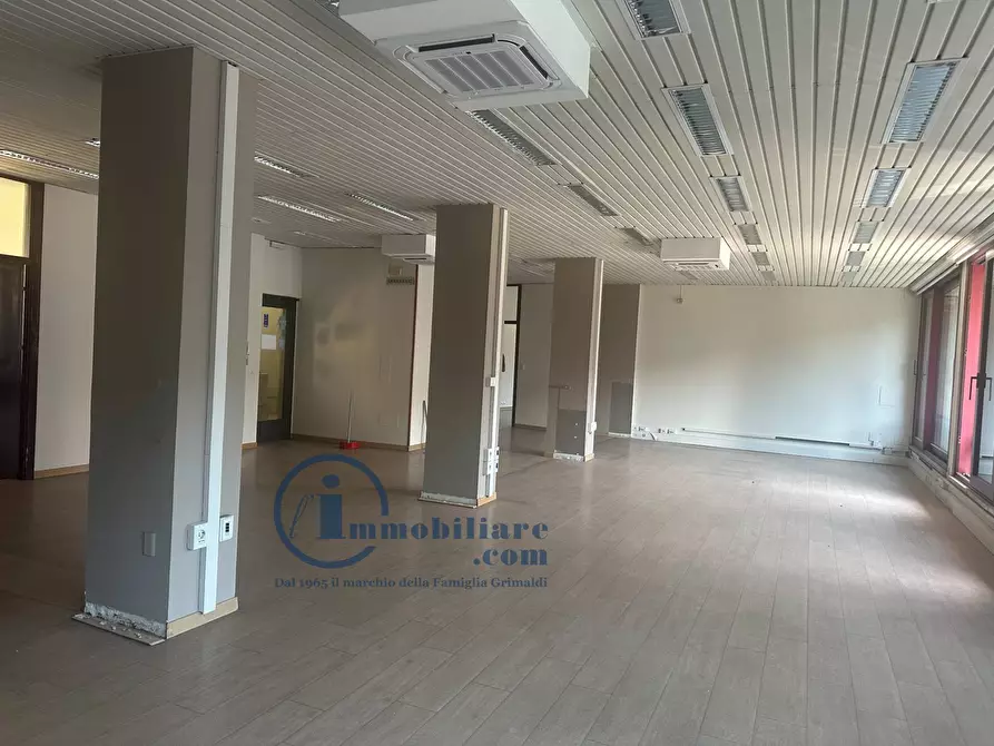 Immagine 6 di Ufficio in vendita  in Via PIER CANDIDO DECEMBRIO 20 a Vigevano