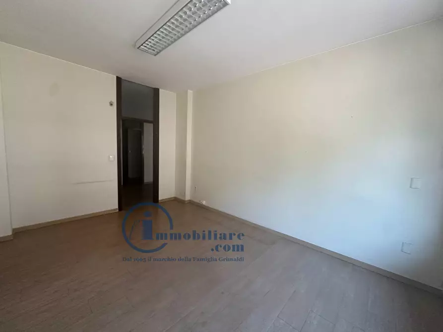 Immagine 14 di Ufficio in vendita  in Via PIER CANDIDO DECEMBRIO 20 a Vigevano