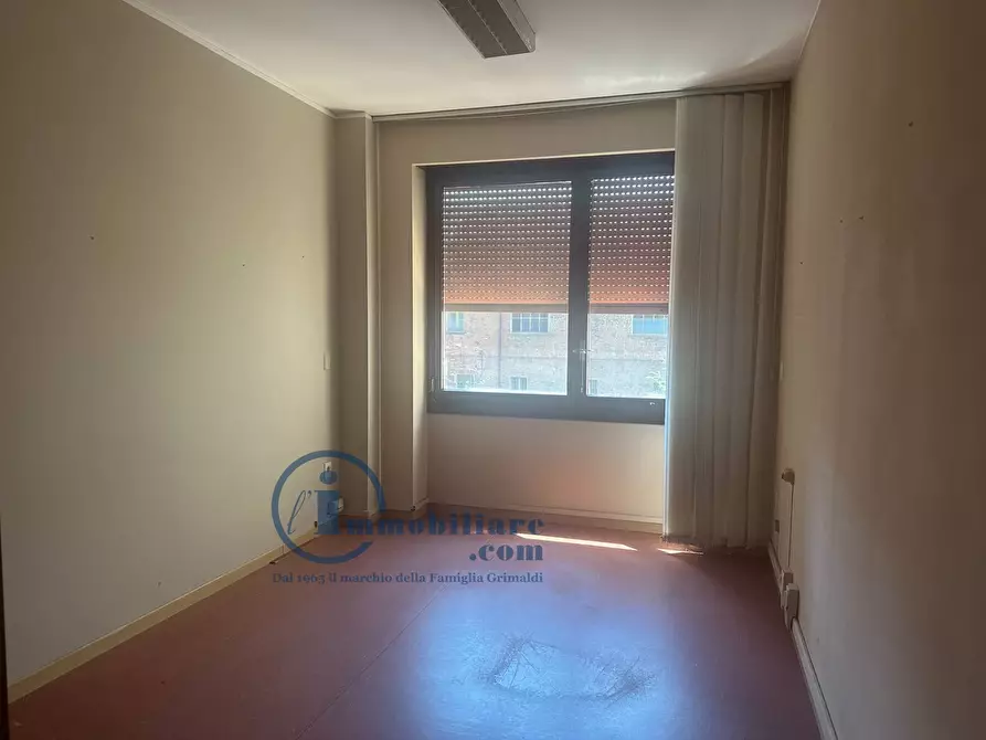Immagine 15 di Ufficio in vendita  in Via PIER CANDIDO DECEMBRIO 20 a Vigevano