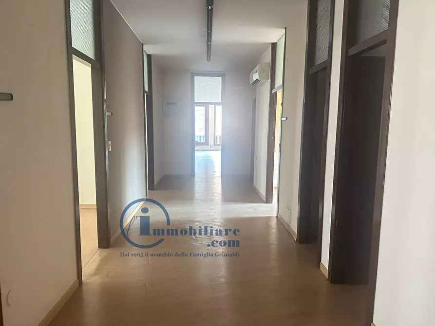 Immagine 16 di Ufficio in vendita  in Via PIER CANDIDO DECEMBRIO 20 a Vigevano
