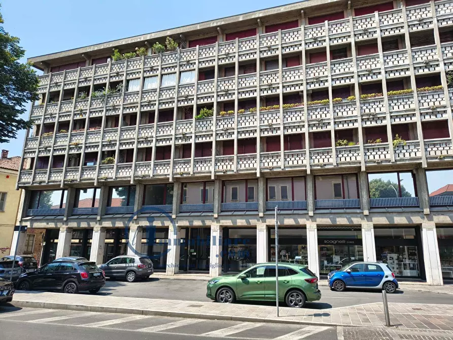 Immagine 1 di Ufficio in vendita  in Via PIER CANDIDO DECEMBRIO 20 a Vigevano