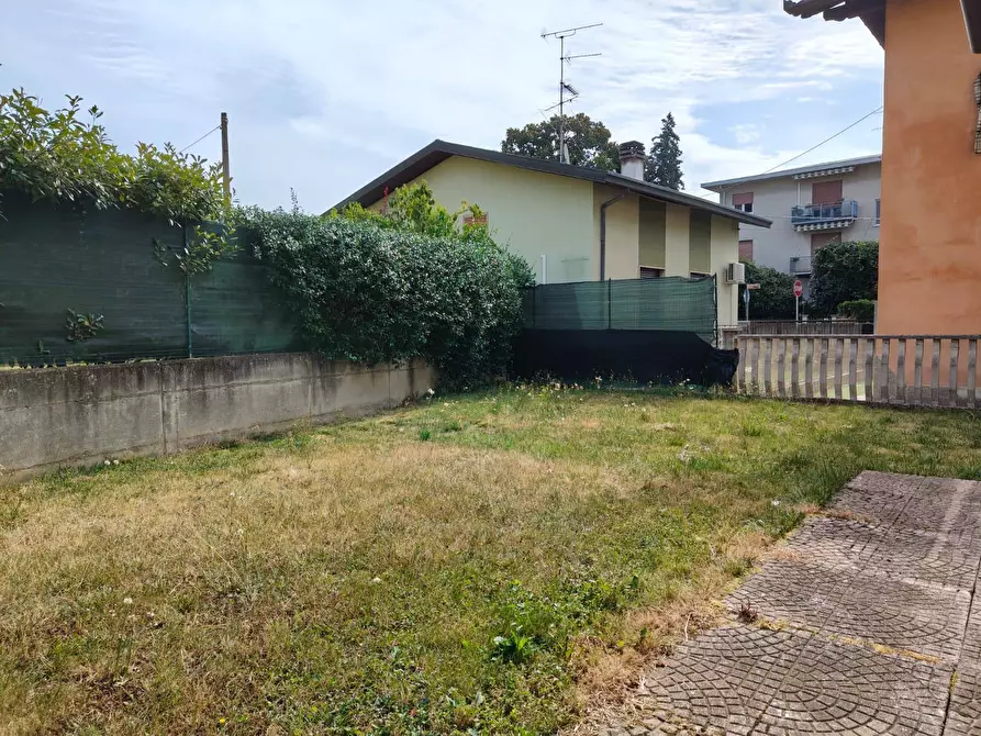 Immagine 6 di Appartamento in vendita  in Via Falcone e Borsellino 24 a Cardano Al Campo
