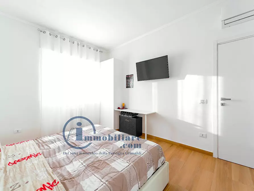 Immagine 9 di Appartamento in affitto  in Viale Cassala 3 a Milano