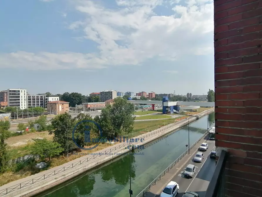 Immagine 2 di Camera in affitto  in Via Lodovico Il Moro 167 a Milano