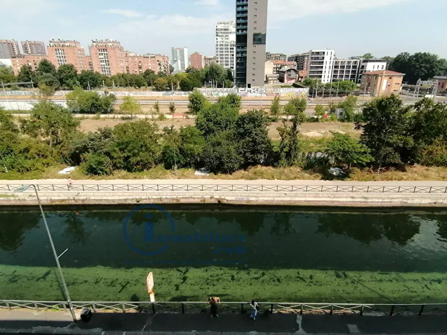 Immagine 3 di Camera in affitto  in Via Lodovico Il Moro 167 a Milano