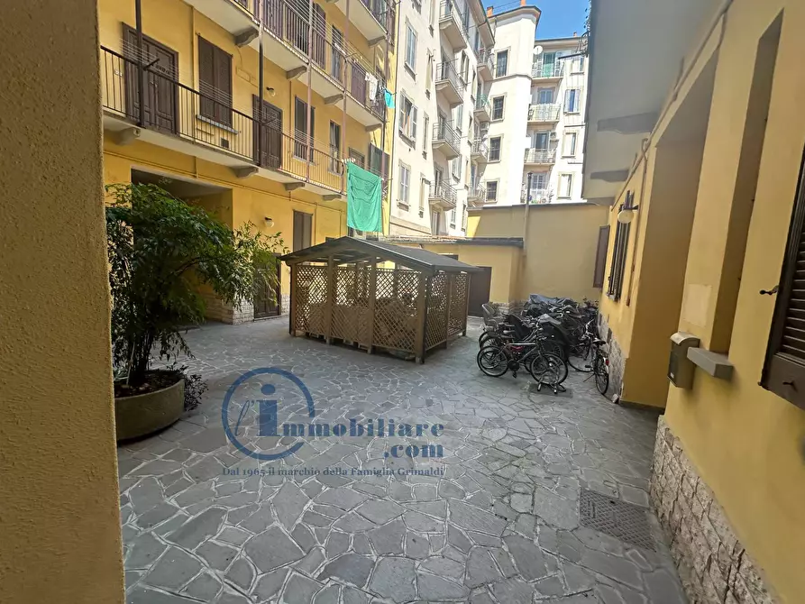 Immagine 25 di Appartamento in affitto  in Via Ruggero di Lauria 20 a Milano