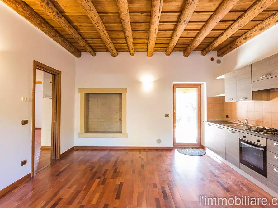Immagine 3 di Appartamento in vendita  in Via Gazzo 9 a Verona