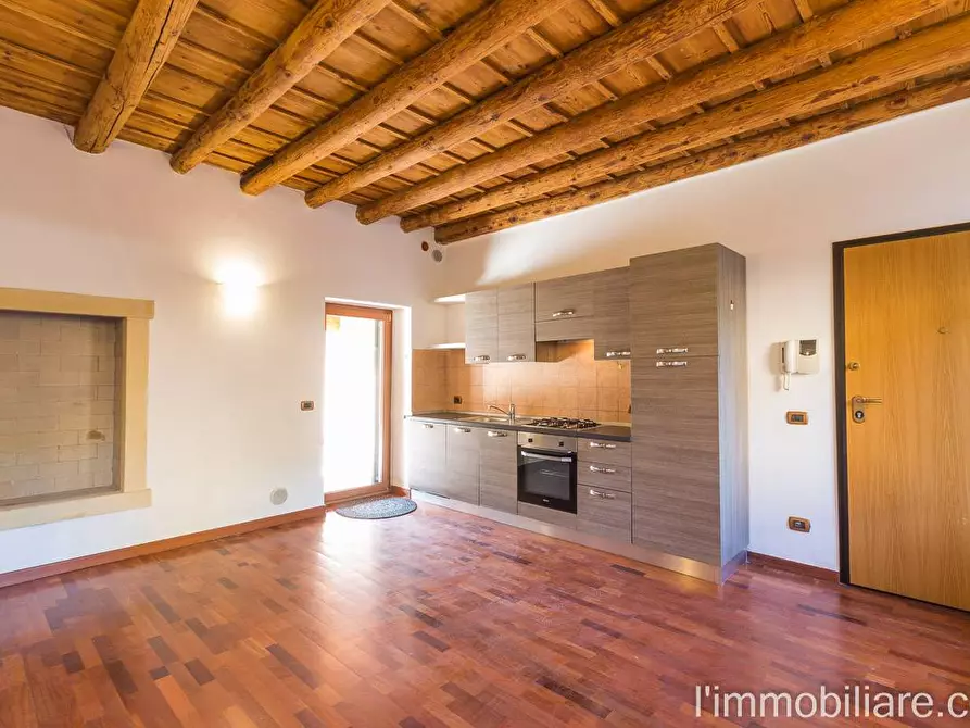 Immagine 4 di Appartamento in vendita  in Via Gazzo 9 a Verona