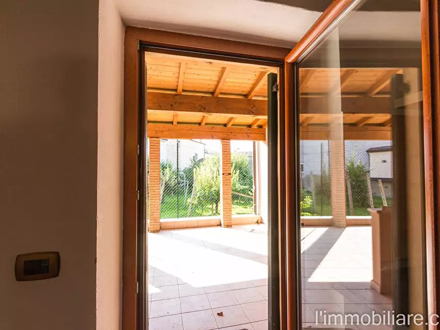 Immagine 7 di Appartamento in vendita  in Via Gazzo 9 a Verona