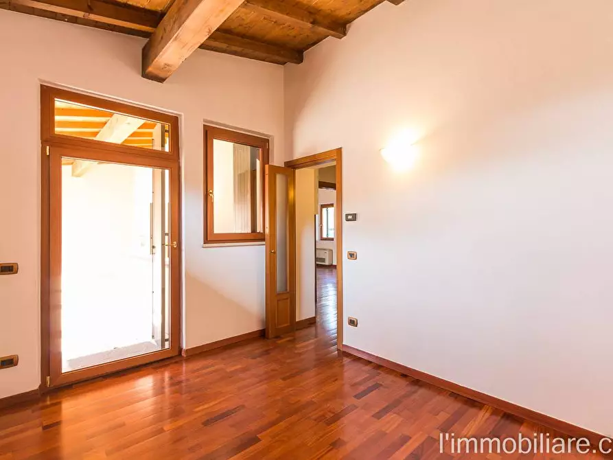 Immagine 21 di Appartamento in vendita  in Via Gazzo 9 a Verona