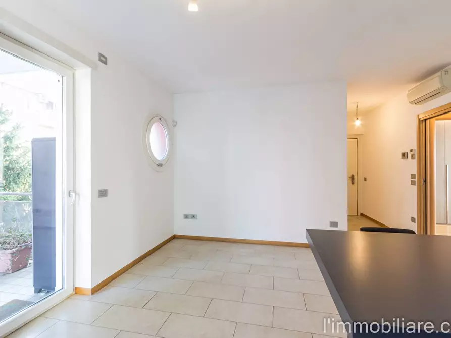 Immagine 7 di Appartamento in vendita  in Via Saval 3 a Verona