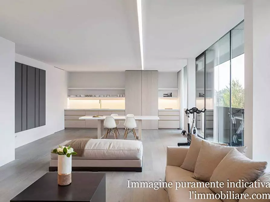 Immagine 1 di Appartamento in vendita  in Piazza Vittorio Veneto a Verona