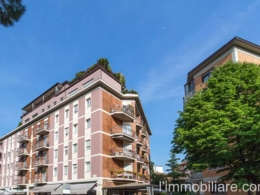 Immagine 14 di Appartamento in vendita  in Piazzale Aristide Stefani 8 a Verona