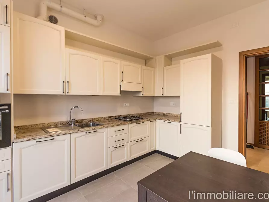 Immagine 2 di Appartamento in affitto  in Via Sergio Failoni 7 a Verona