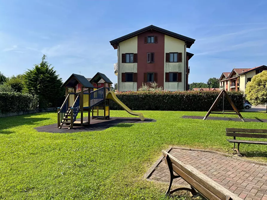 Immagine 11 di Appartamento in vendita  in Via Agusta 441 a Samarate