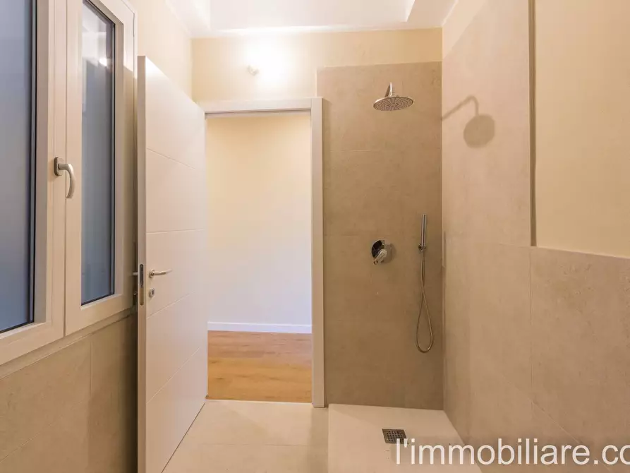 Immagine 32 di Appartamento in vendita  in Via Guglielmo Marconi 60 a Verona