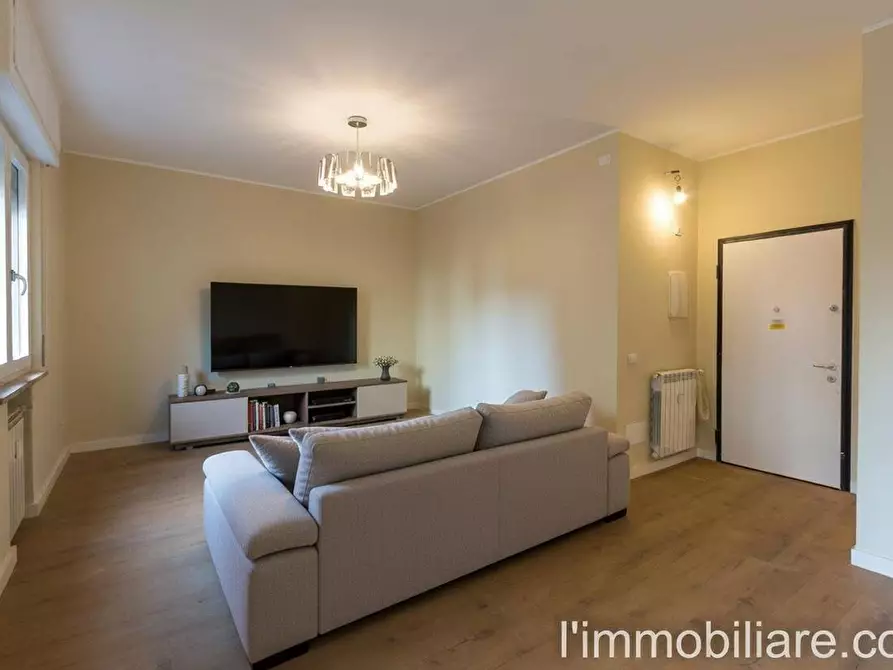 Immagine 2 di Appartamento in vendita  in Via Guglielmo Marconi 60 a Verona