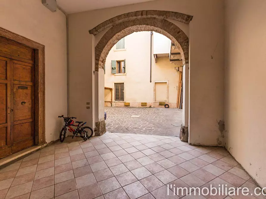 Immagine 35 di Appartamento in vendita  in Via Amanti 13 a Verona