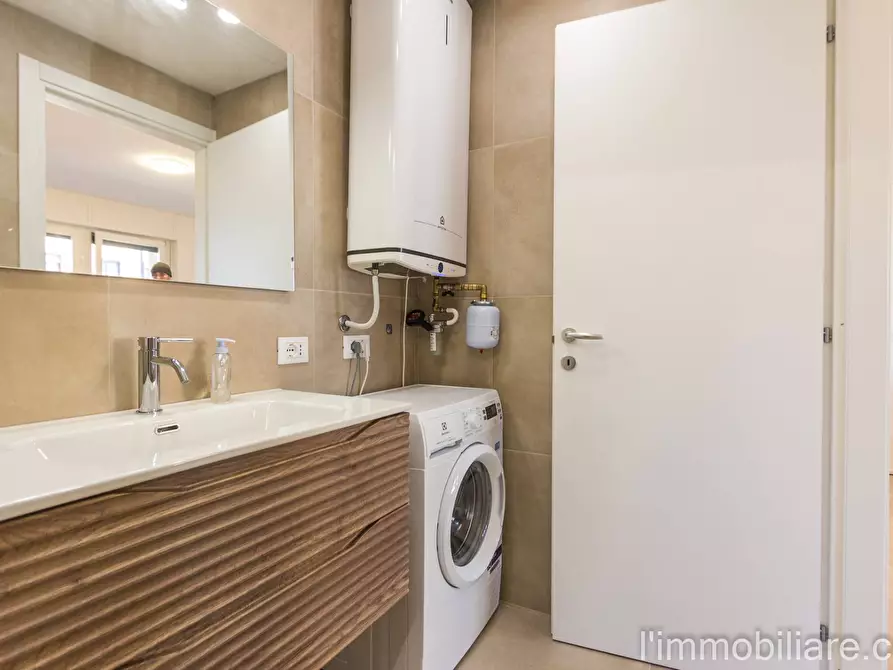 Immagine 9 di Appartamento in affitto  in Via Saval a Verona