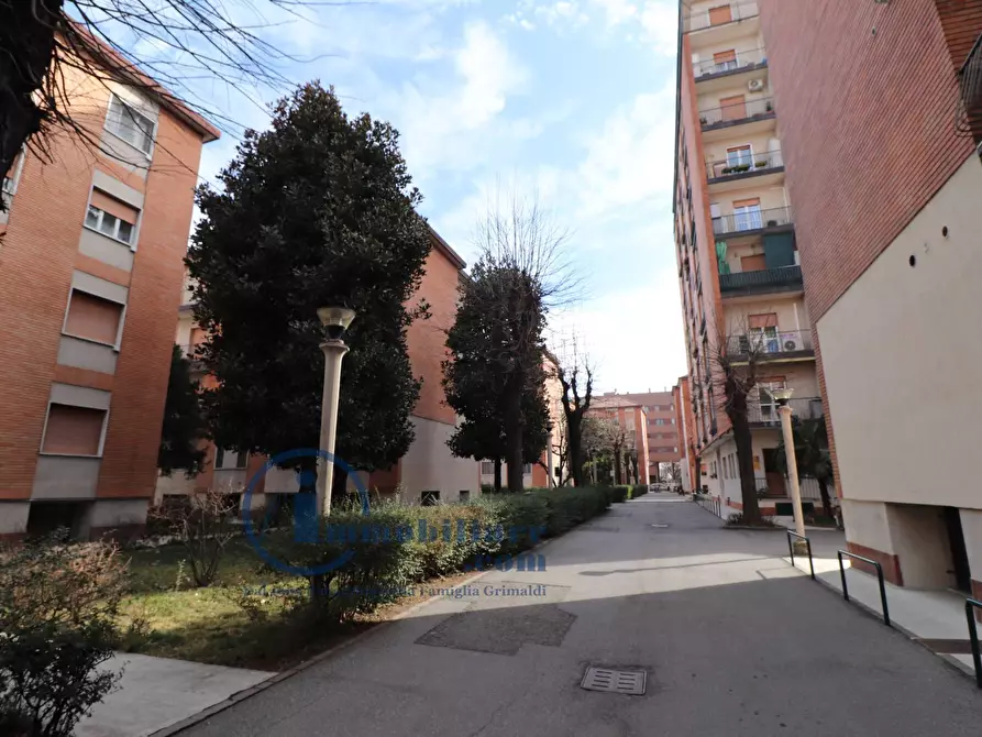 Immagine 1 di Appartamento in affitto  in Via Lodovico Il Moro 159 a Milano