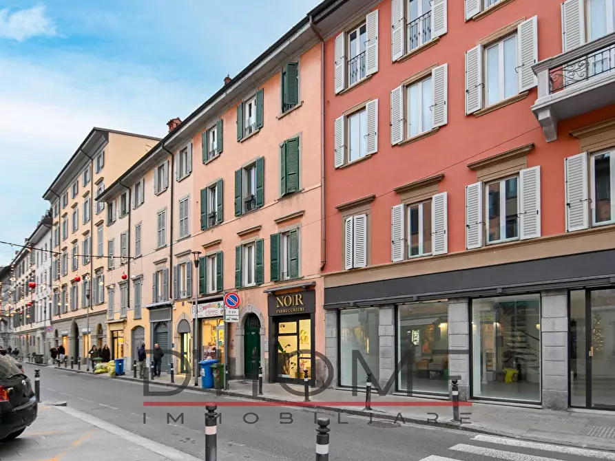 Immagine 1 di Appartamento in vendita  in Via Giacomo Quarenghi 1 a Bergamo