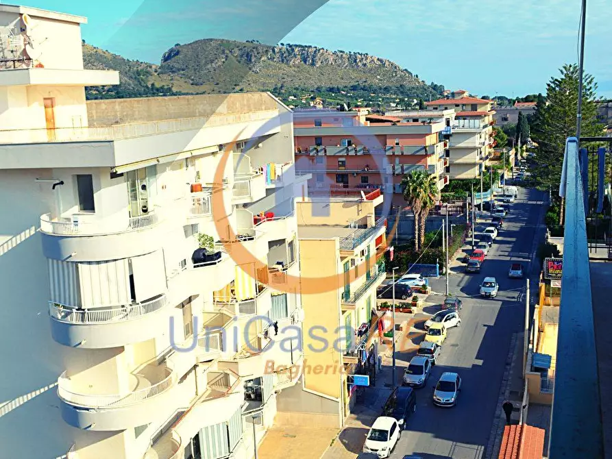 Immagine 3 di Appartamento in vendita  in Via Consolare 276 a Bagheria