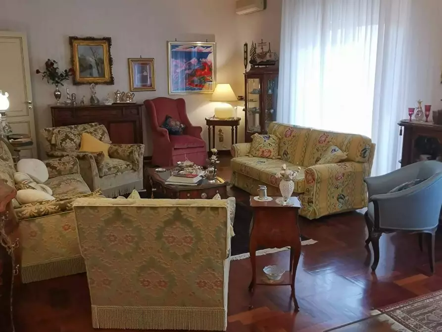 Immagine 9 di Appartamento in vendita  a Bagheria