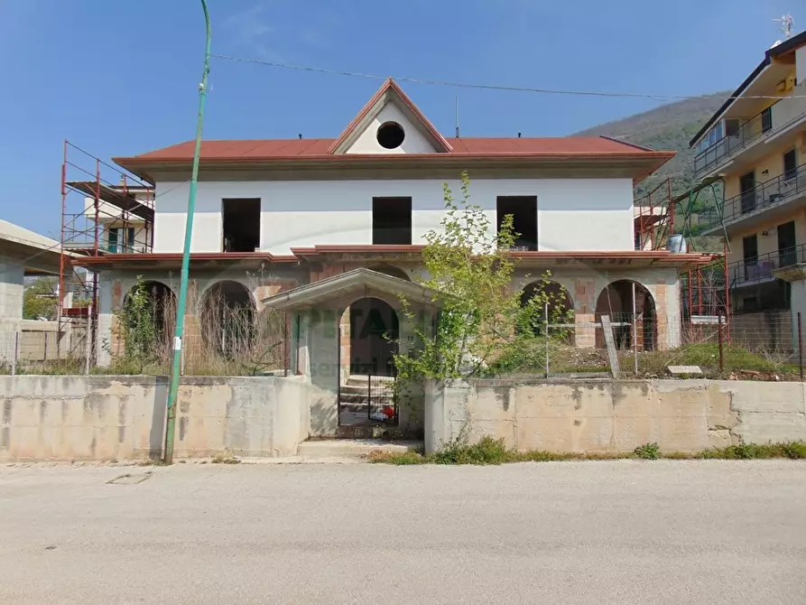 Immagine 3 di Villa in vendita  in sirignano a Aiello Del Sabato