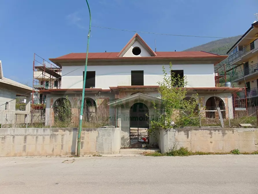 Immagine 4 di Villa in vendita  in sirignano a Aiello Del Sabato