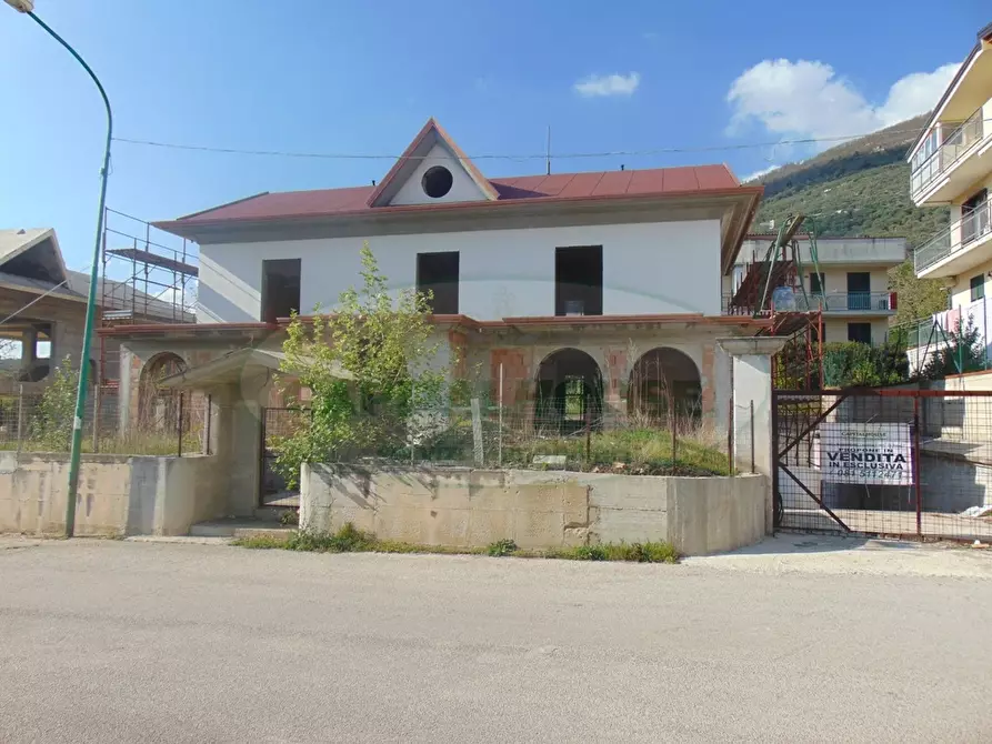 Immagine 2 di Villa in vendita  in sirignano a Aiello Del Sabato