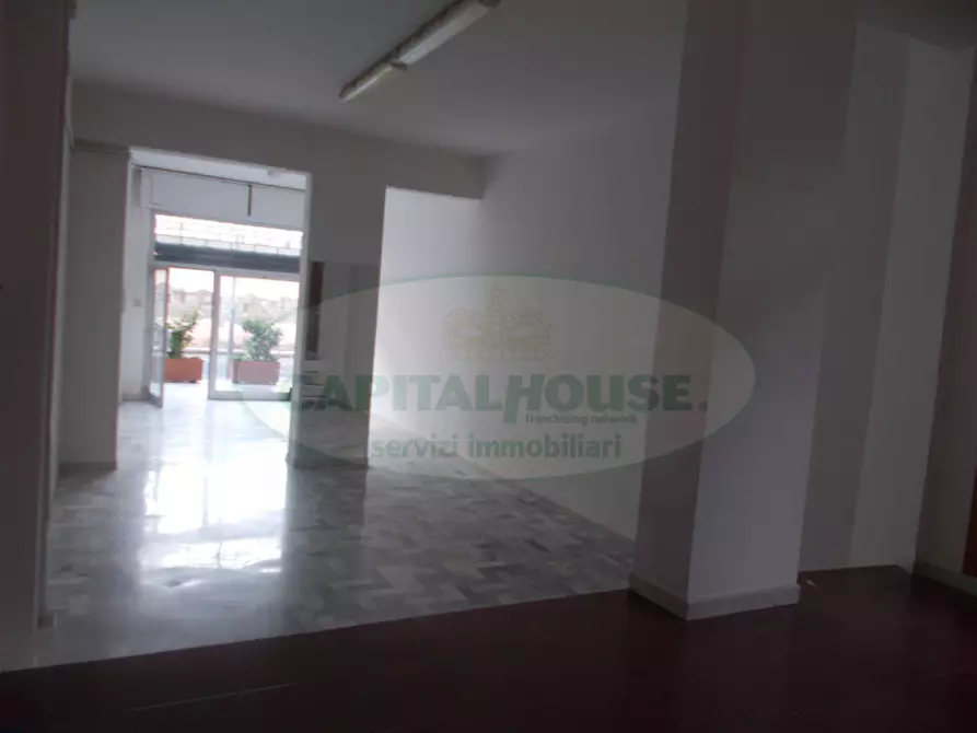 Immagine 3 di Locale commerciale in affitto  in VIA GALATINA a Santa Maria Capua Vetere