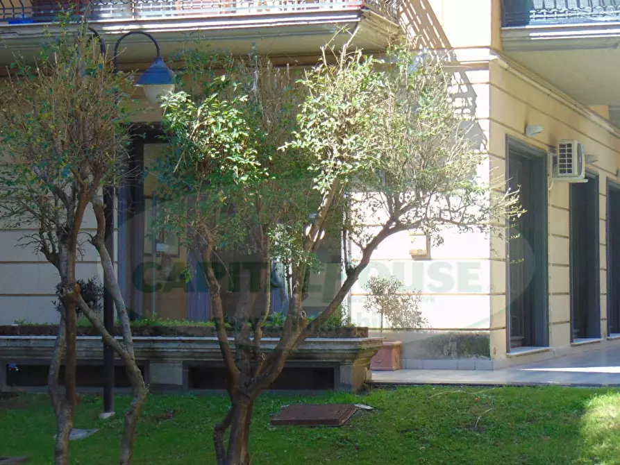 Immagine 3 di Locale commerciale in affitto  in via nazionale delle puglie a Sirignano