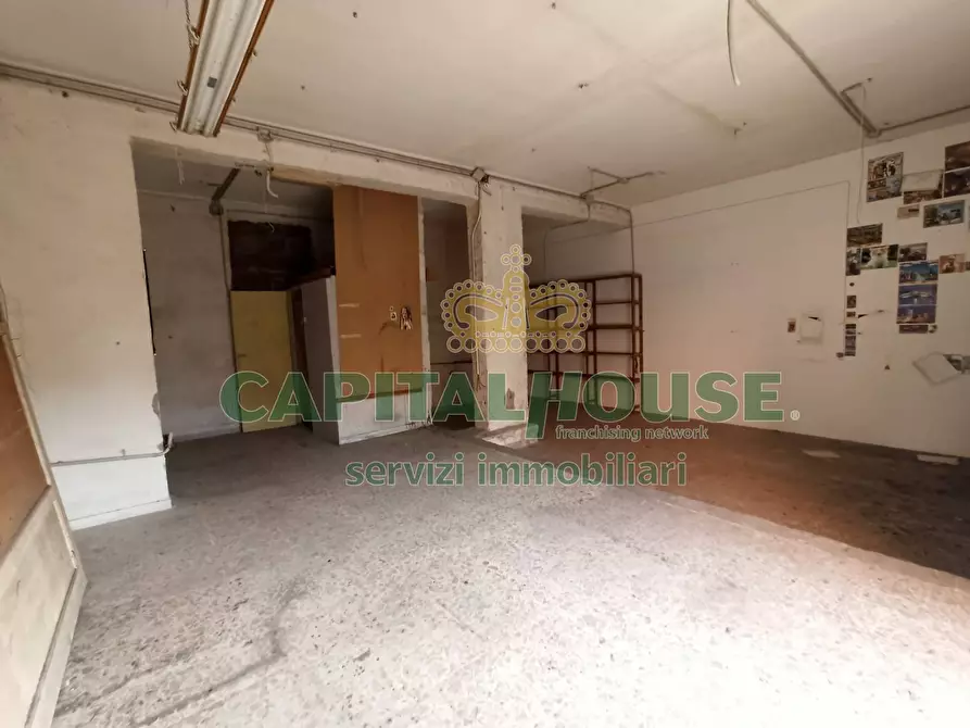 Immagine 8 di Locale commerciale in vendita  in via filippo turati a San Giorgio A Cremano