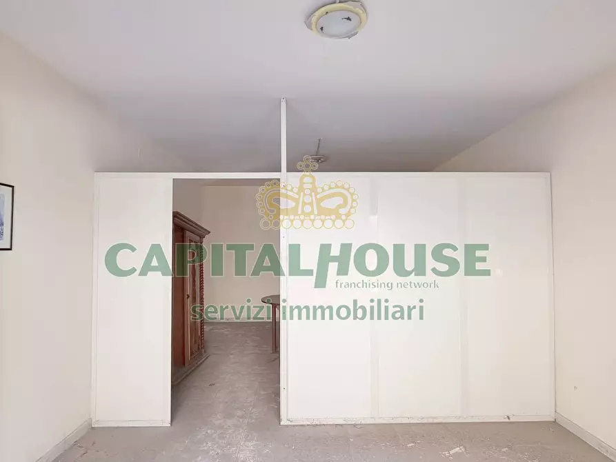 Immagine 5 di Ufficio in vendita  a Capodrise