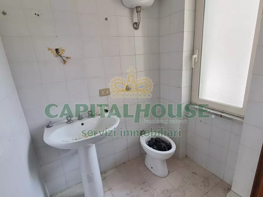 Immagine 3 di Ufficio in vendita  a Capodrise