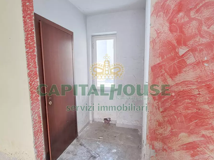 Immagine 7 di Ufficio in vendita  a Capodrise