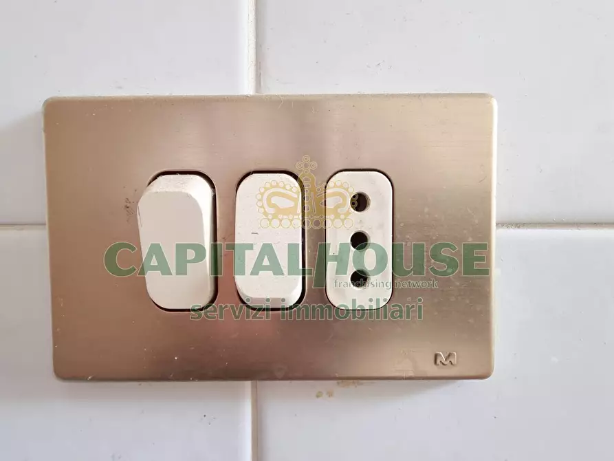 Immagine 4 di Ufficio in vendita  a Capodrise