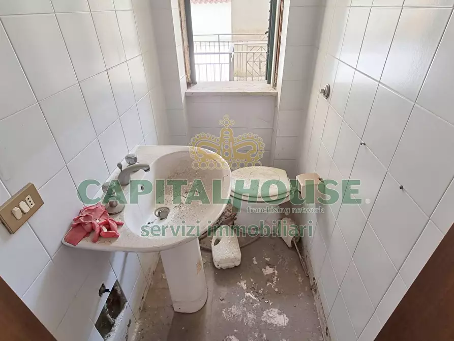 Immagine 5 di Ufficio in vendita  a Capodrise