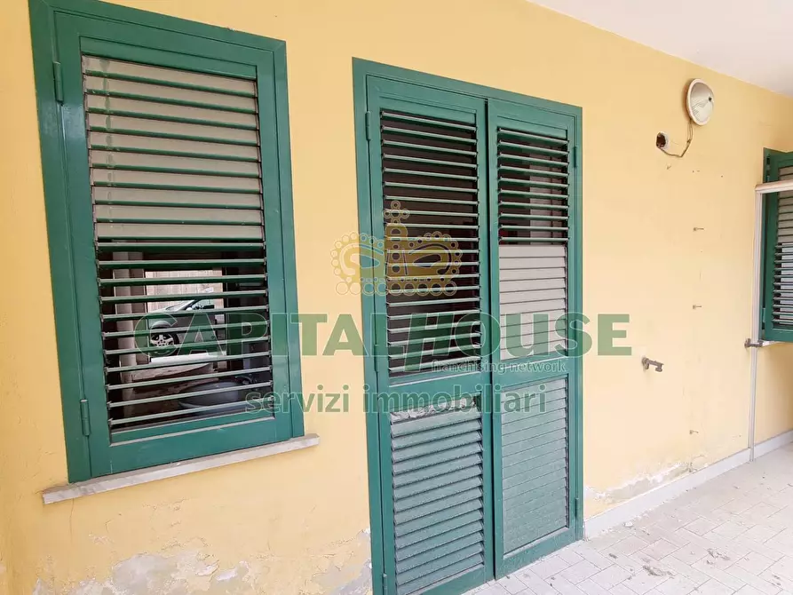 Immagine 10 di Ufficio in vendita  a Capodrise