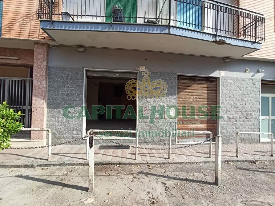 Immagine 4 di Locale commerciale in affitto  in via filippo turati a San Giorgio A Cremano