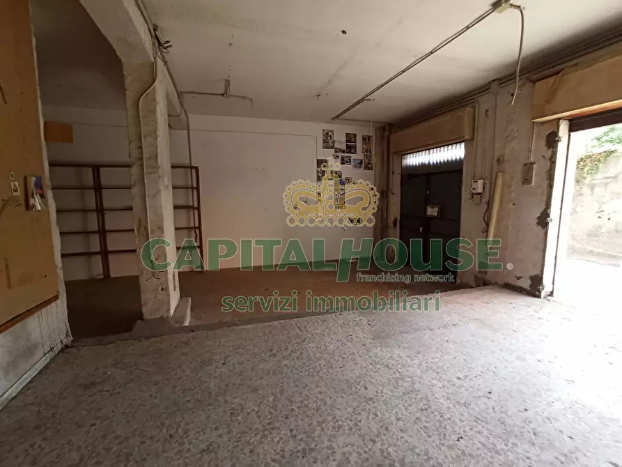 Immagine 7 di Locale commerciale in affitto  in via filippo turati a San Giorgio A Cremano