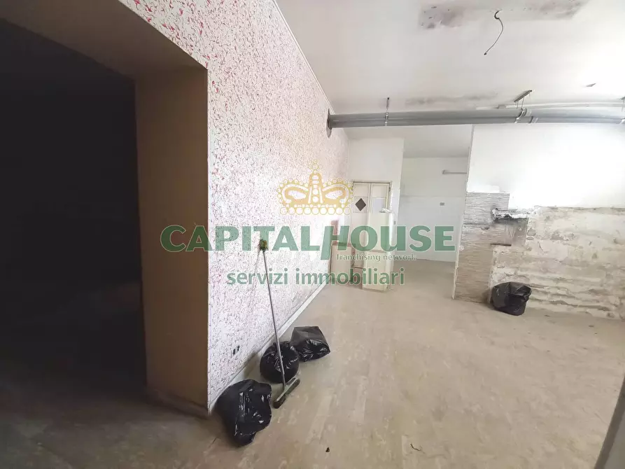 Immagine 8 di Locale commerciale in affitto  in VIALE LIBERTA' a Capua